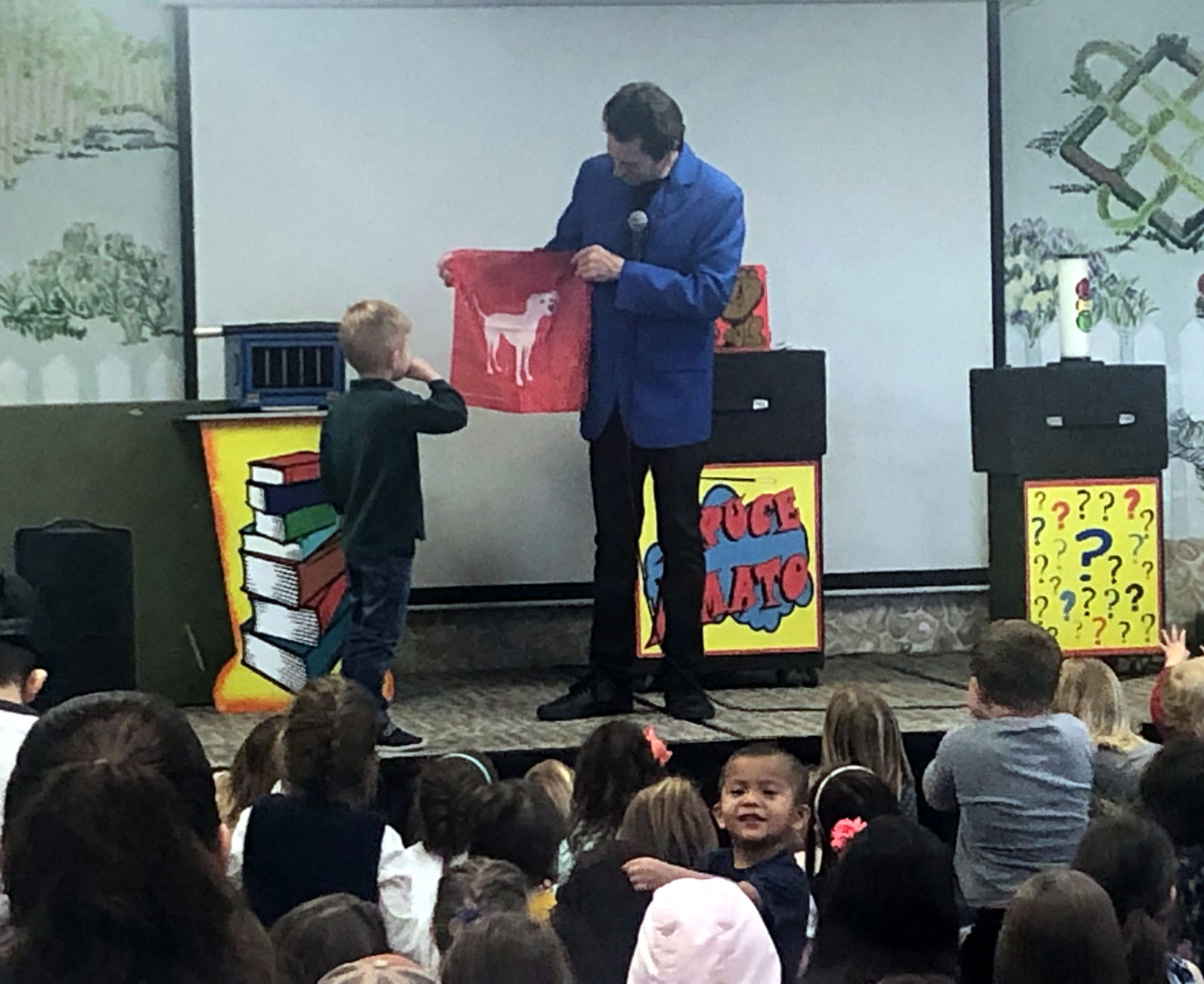 LIBRARY MAGICIAN PHOTO 2